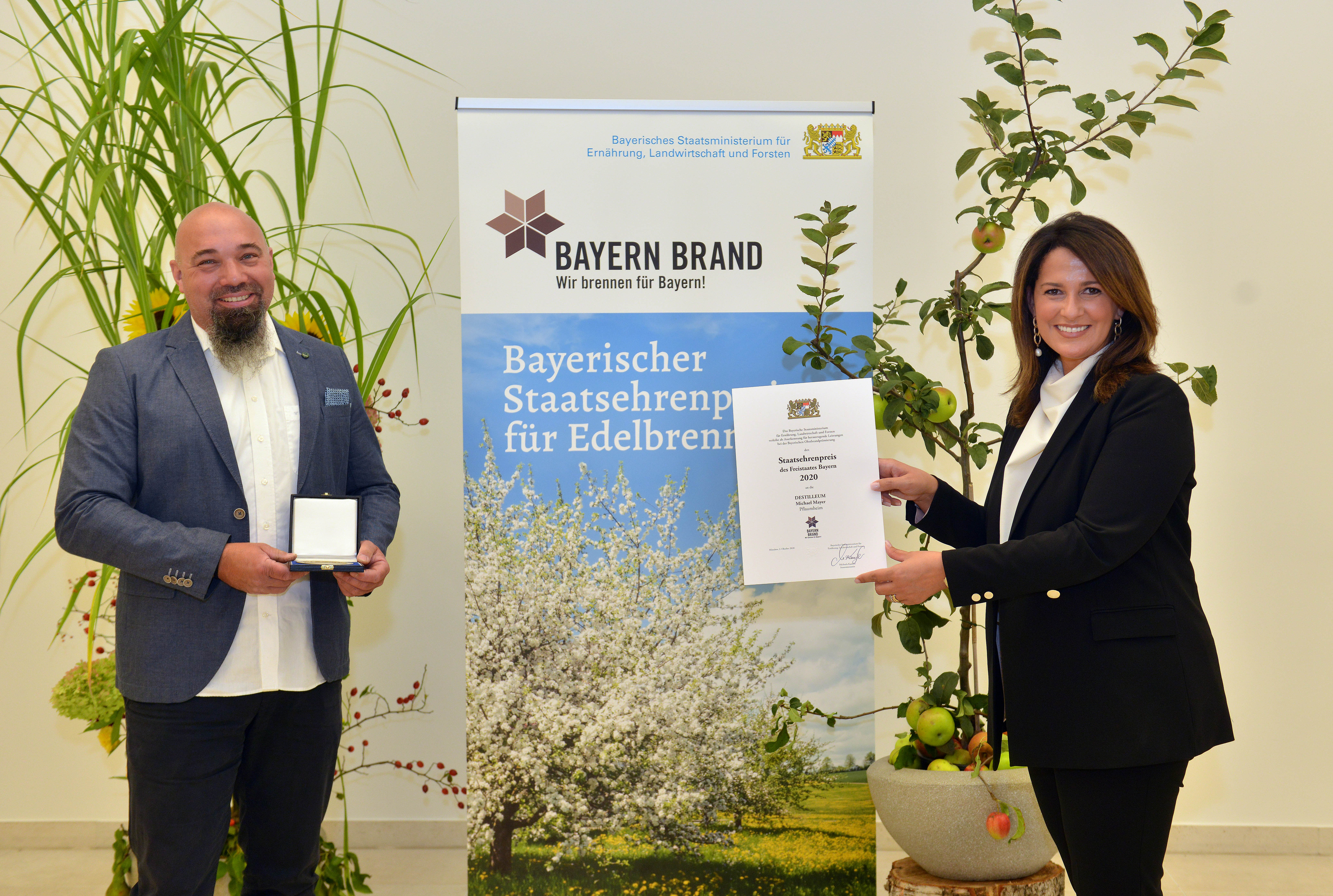 Staatsehrenpreis 2020
Landwirtschaftsministerin Kaniber
